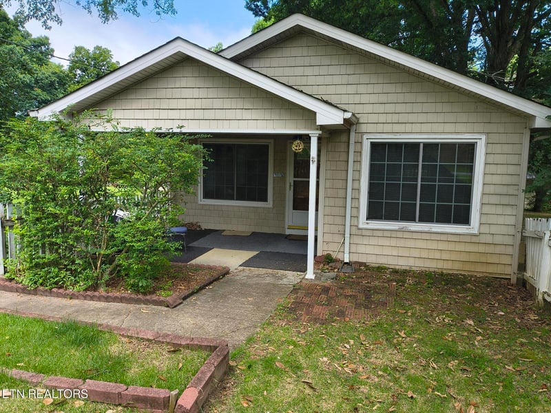 1919 Shasta Rd, Maryville, TN 37801