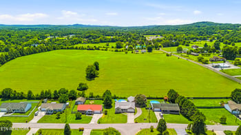 192 Acorn Dr, Corryton, TN 37721