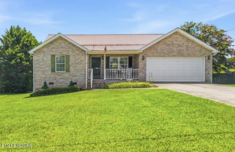 192 Acorn Dr, Corryton, TN 37721