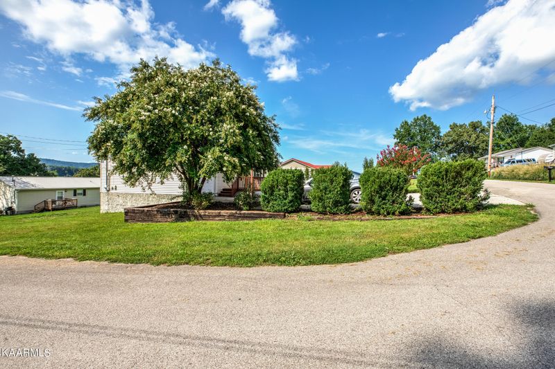 192 Kay Springs Cir, Jacksboro, TN 37757