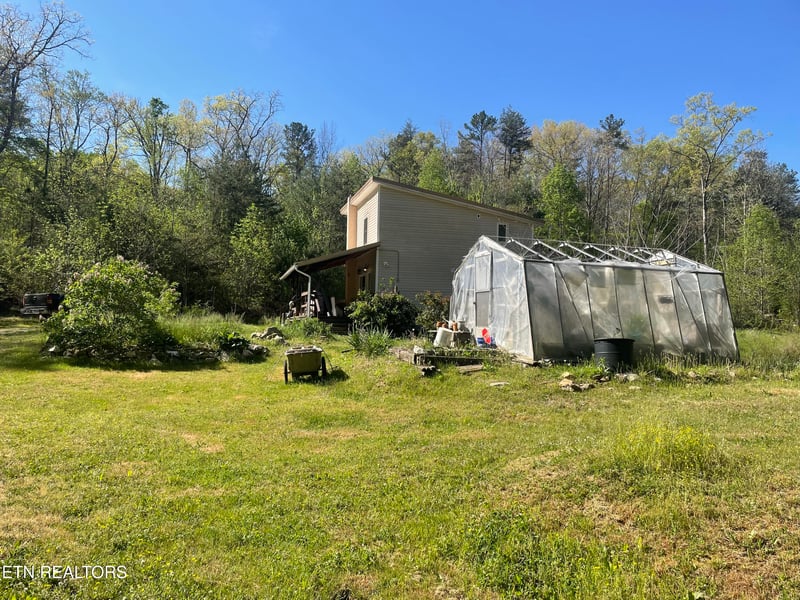 192 Massingale Rd, Tellico Plains, TN 37385