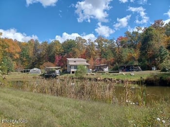 192 Massingale Rd, Tellico Plains, TN 37385
