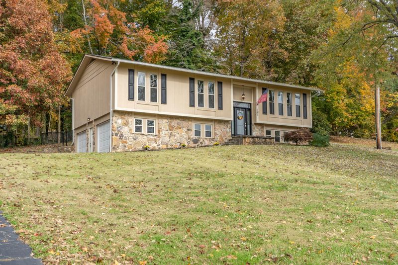 192 Red Bud Dr, Harriman, TN 37748