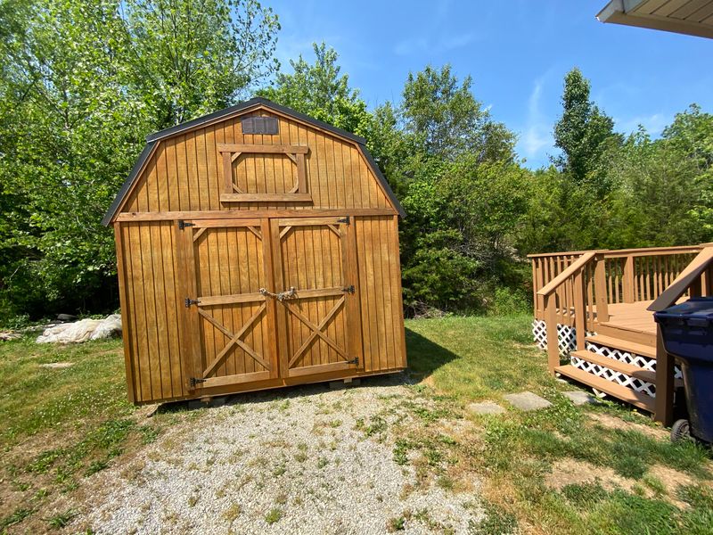 192 Sandy Hill Rd, Lafollette, TN 37766