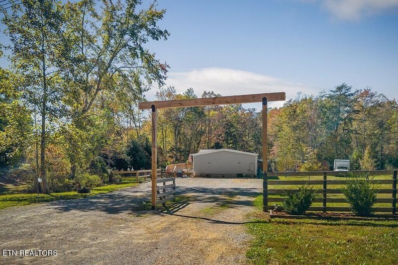 192 Webb Loop, Crossville, TN 38572