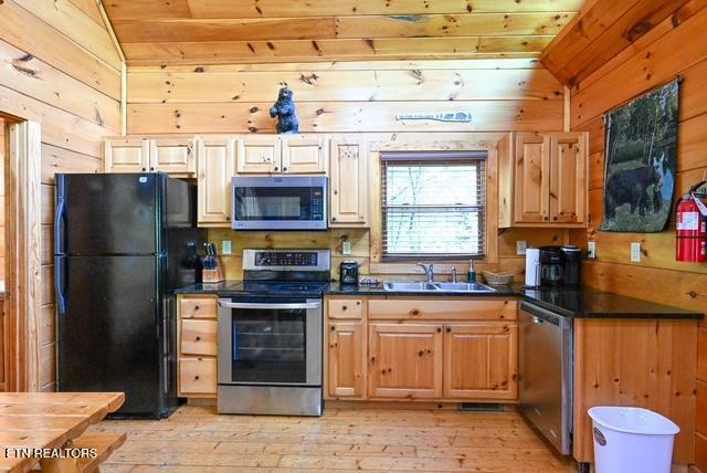 1920 Buckeye View Way, Sevierville, TN 37876