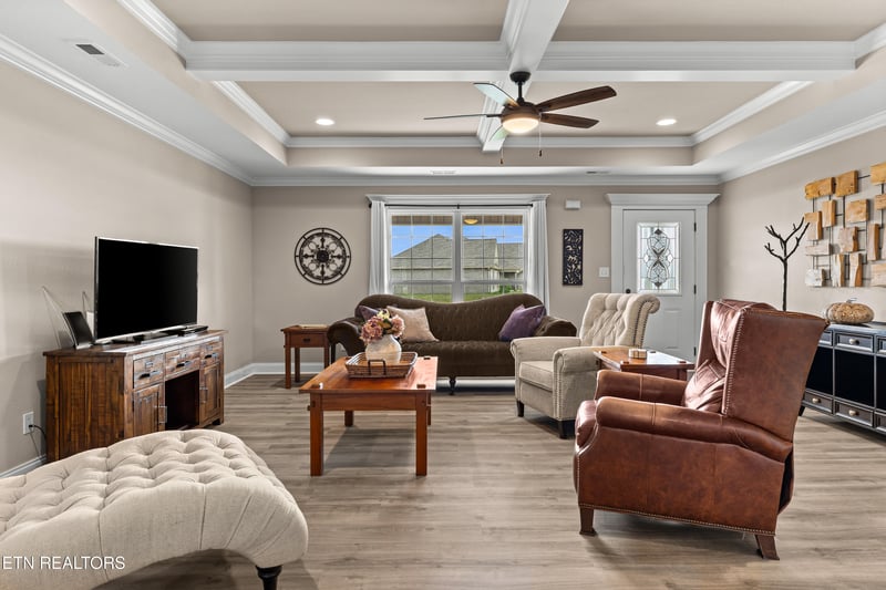 1920 Griffitts Mill Cir, Maryville, TN 37803