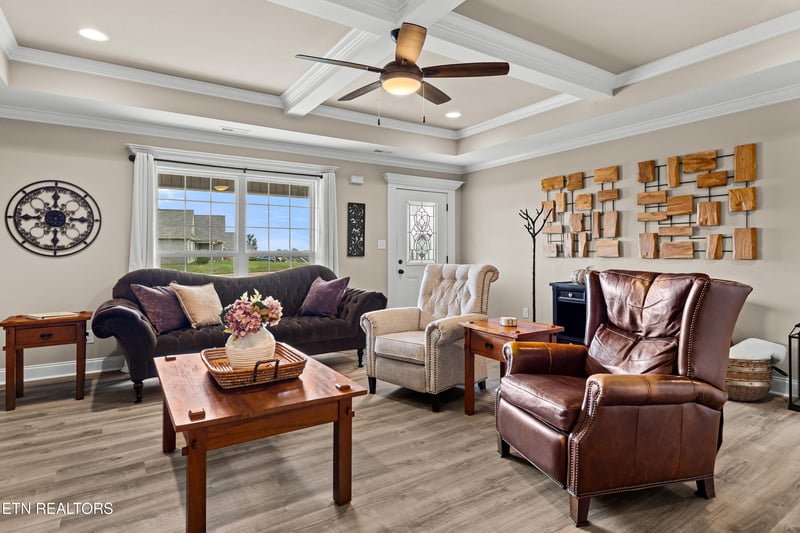 1920 Griffitts Mill Cir, Maryville, TN 37803