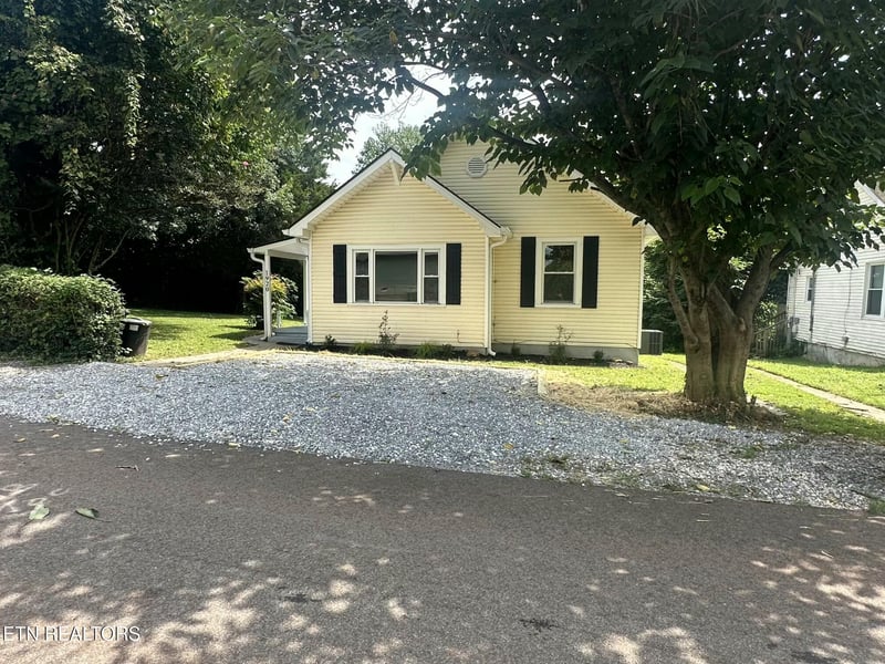1920 Wheeler St, Knoxville, TN 37917