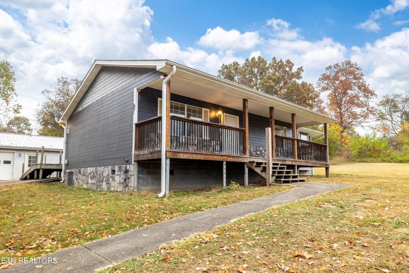 1921 Harris Rd, Knoxville, TN 37924