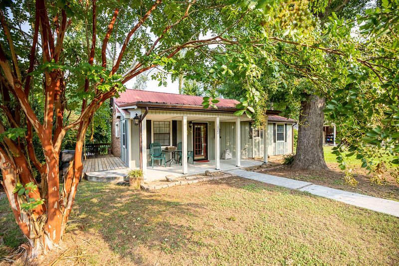 1921 Hill Trail Dr, Morristown, TN 37814