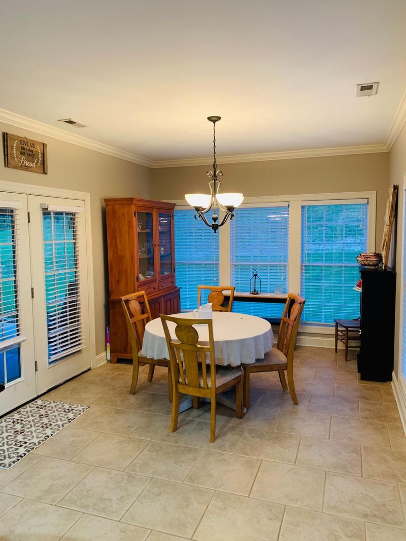1921 Old Hickory Ln, Lenoir City, TN 37772