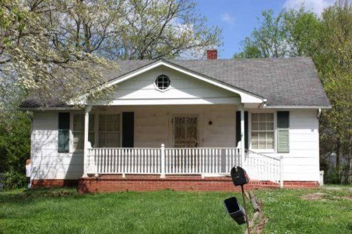 1921 W Gilbert Ln, Knoxville, TN 37920