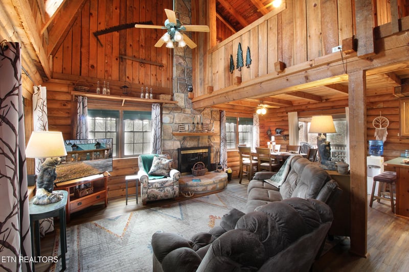 1923 Bales Way, Sevierville, TN 37876