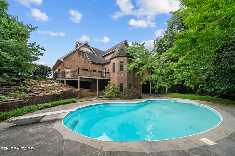 1923 Chestnut Grove Rd, Knoxville, TN 37932