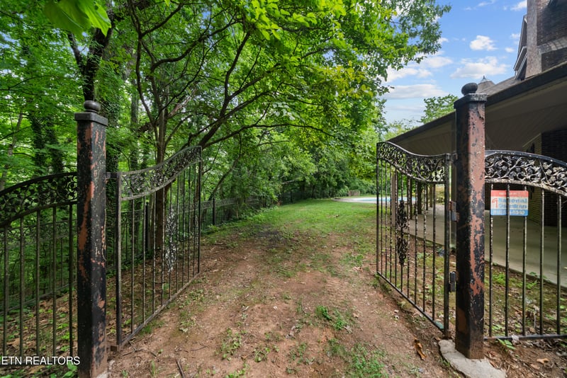 1923 Chestnut Grove Rd, Knoxville, TN 37932