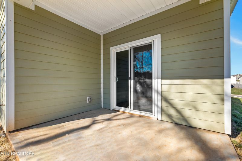 1923 Hampton Place Cir, Loudon, TN 37774