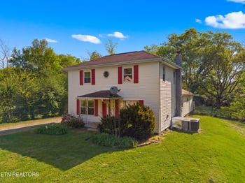 1924 Sunny Ln, Knoxville, TN 37912
