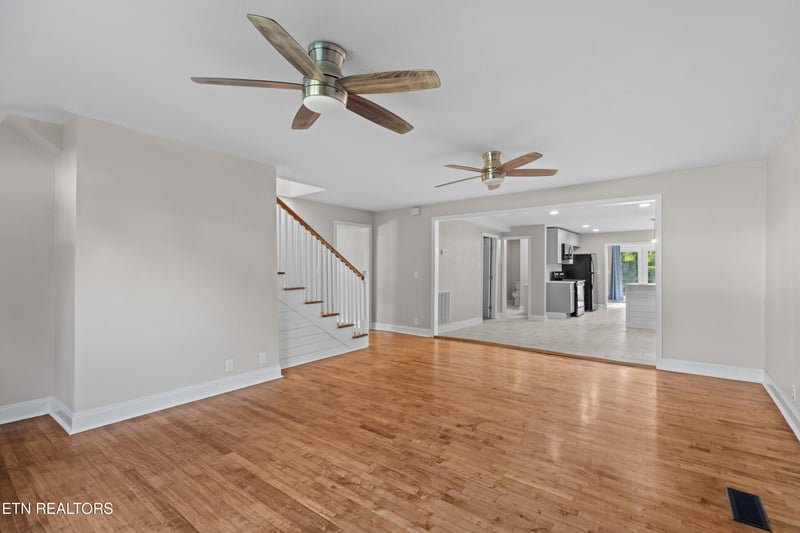 1924 Sunny Ln, Knoxville, TN 37912