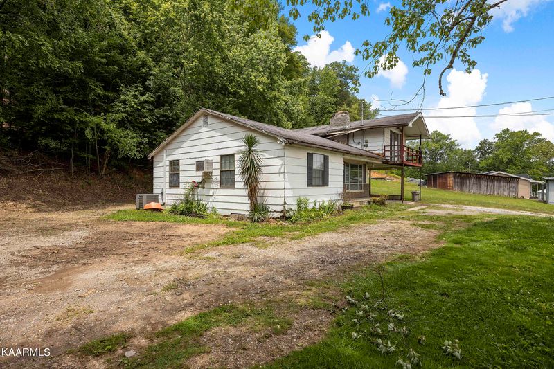 1924 Waldens Creek Rd, Sevierville, TN 37862