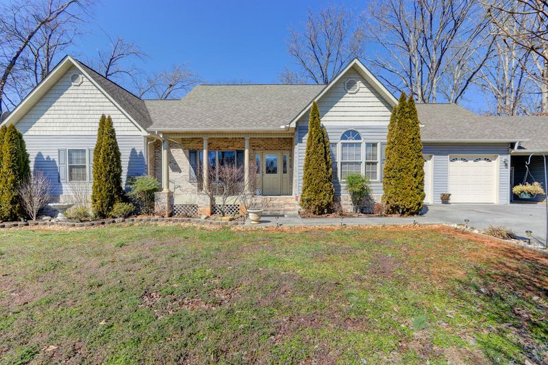 1925 River Vista Cir, Sevierville, TN 37876