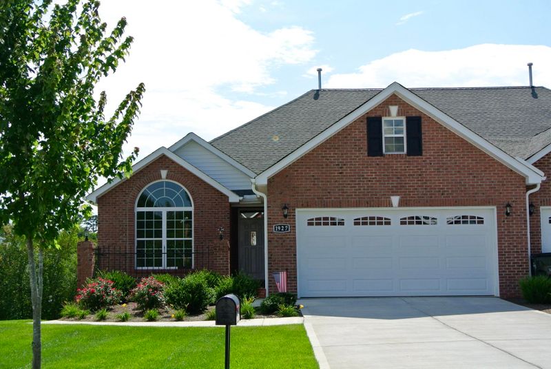 1927 Scarlett Meadows Dr, Sevierville, TN 37876