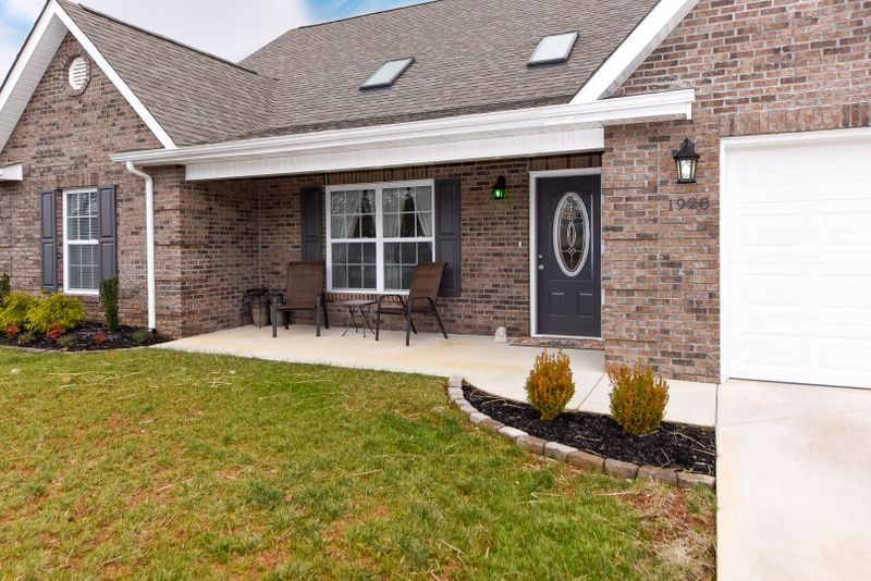 1928 Andy Ln, Maryville, TN 37803