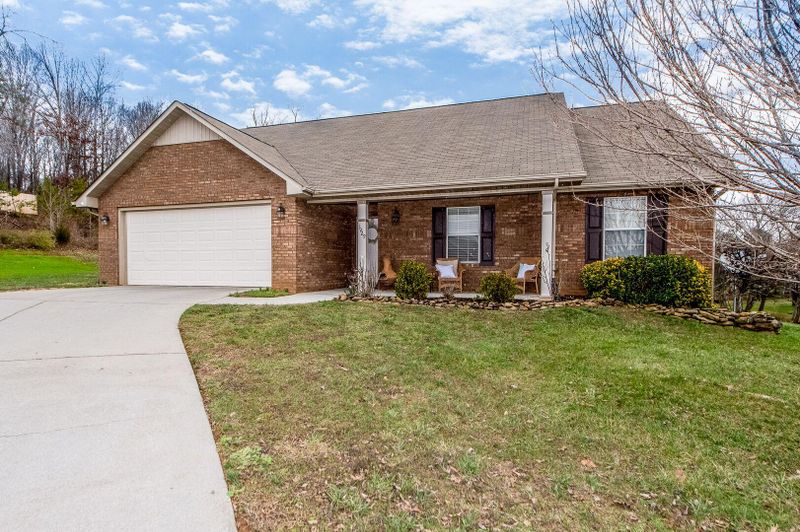 1929 Rommel Dr, Maryville, TN 37804