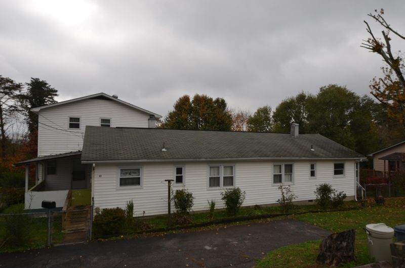 193 Hillside Rd, Oak Ridge, TN 37830