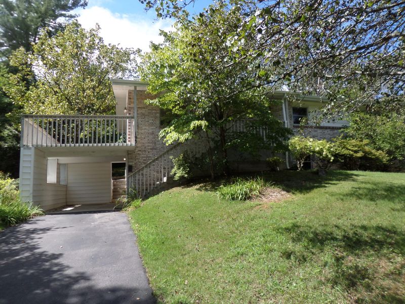 193 Louisiana Ave, Oak Ridge, TN 37830