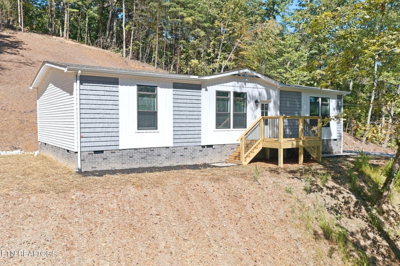 193 Nolan Ln, Heiskell, TN 37754
