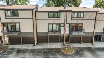 1930 Cherokee Bluff Dr, Knoxville, TN 37920