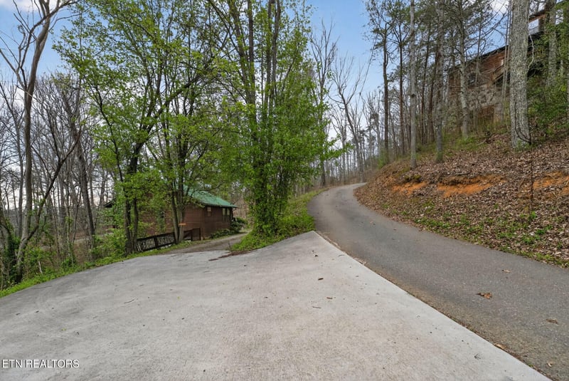 1930 Regans Ridge Way, Sevierville, TN 37876
