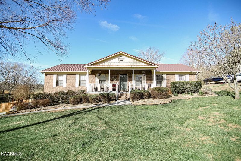 1930 Seven Oaks Dr, Morristown, TN 37814