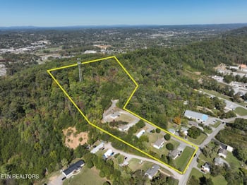 1931 Old Callahan Dr, Knoxville, TN 37912