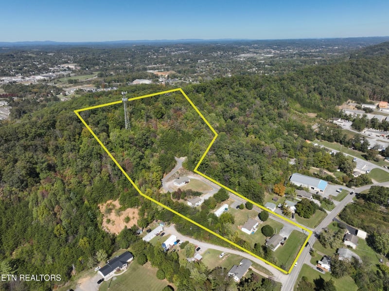 1931 Old Callahan Dr, Knoxville, TN 37912