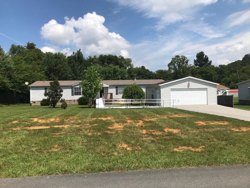 1931 River Meadows Dr, Sevierville, TN 37876