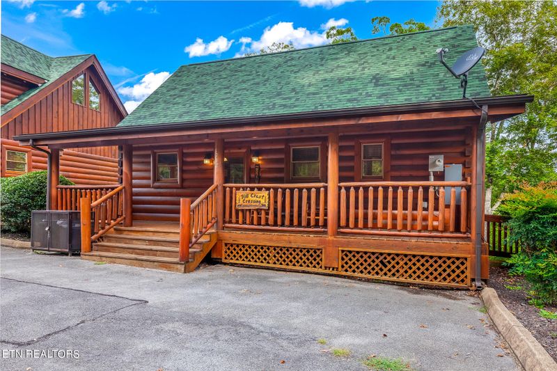 1932 Cougar Crossing Way, Sevierville, TN 37876