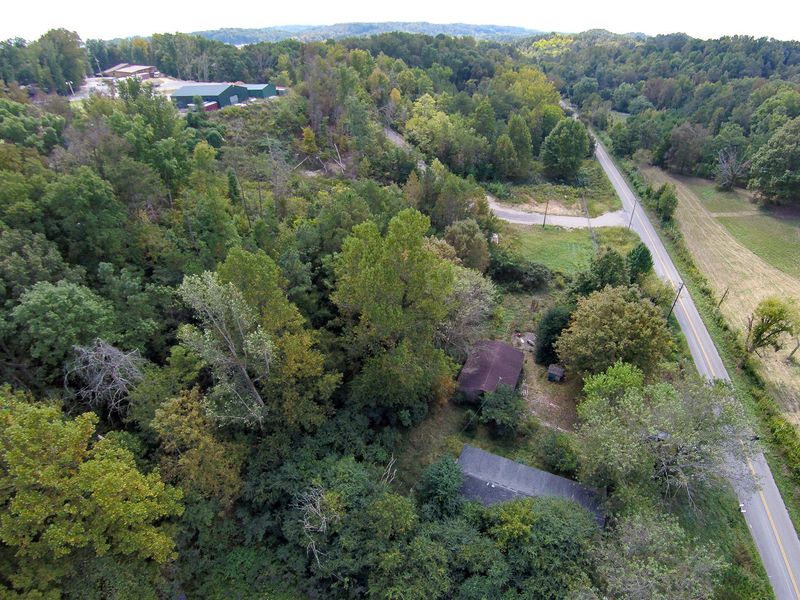 1933 E Old Topside Rd, Louisville, TN 37777