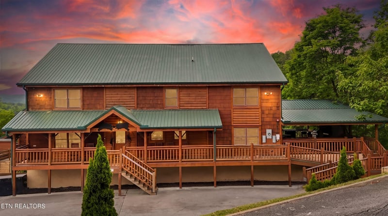 1935 Blackthorn Tr, Sevierville, TN 37876