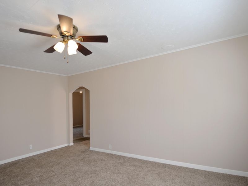 1936 Bernhurst Dr, Knoxville, TN 37918