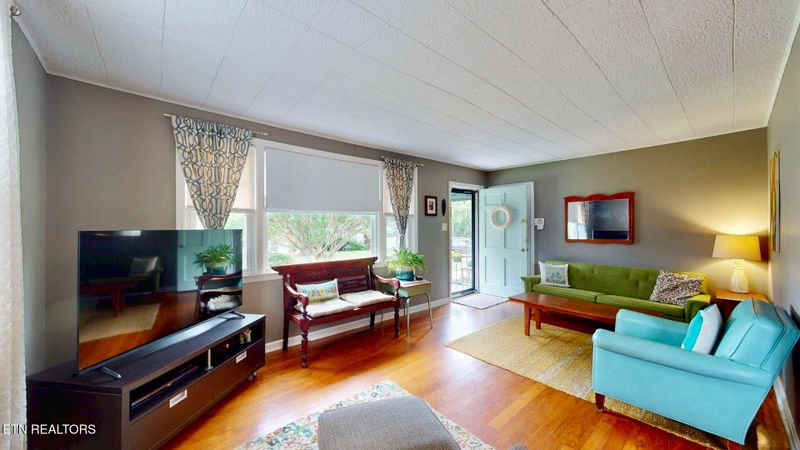 1936 Seymour Ave, Knoxville, TN 37917