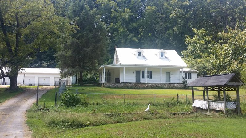 19374 Vonore Rd, Loudon, TN 37774