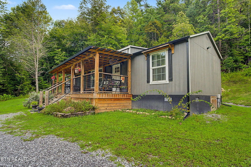 1939 Creek Hollow Way, Sevierville, TN 37876