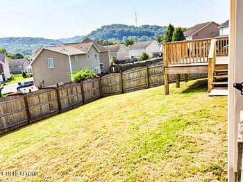 1939 Mahogany Wood Tr, Knoxville, TN 37920