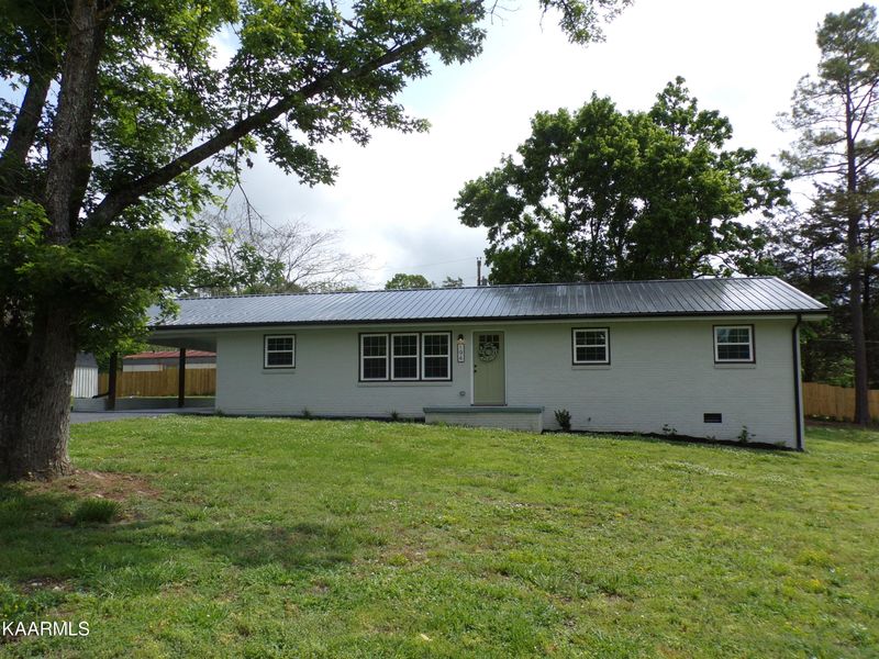 194 College Park Rd, Lafollette, TN 37766