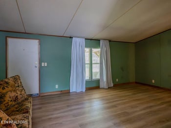194 Doc Miller Rd, Madisonville, TN 37354