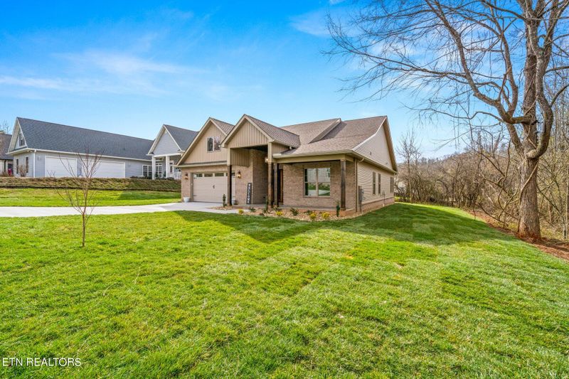 194 Noya Way, Loudon, TN 37774