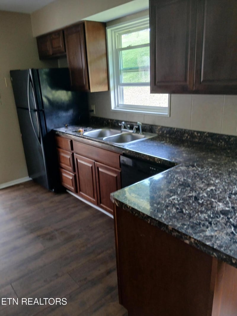 1940 Bethel Ave, Knoxville, TN 37915