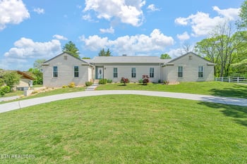 1940 River Shores Dr, Knoxville, TN 37914